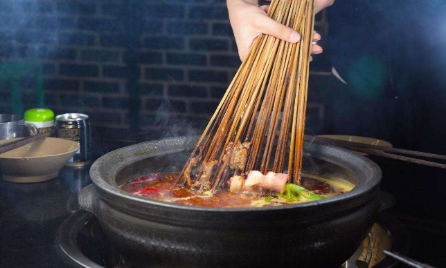 太原可以加盟砂鍋串串香嗎？好項(xiàng)目不吹噓