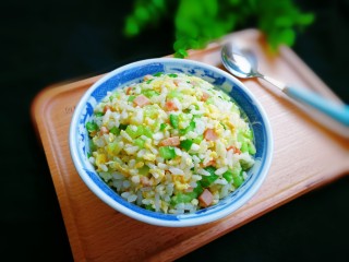 鹵肉汁蛋炒飯