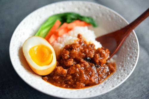 鍋先森鹵肉飯