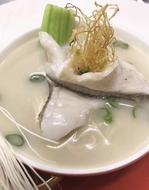 濃魚湯斑片小刀麺