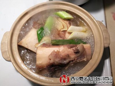 鹵肉技術(shù)培訓(xùn)鹵牛腱的詳細(xì)做法